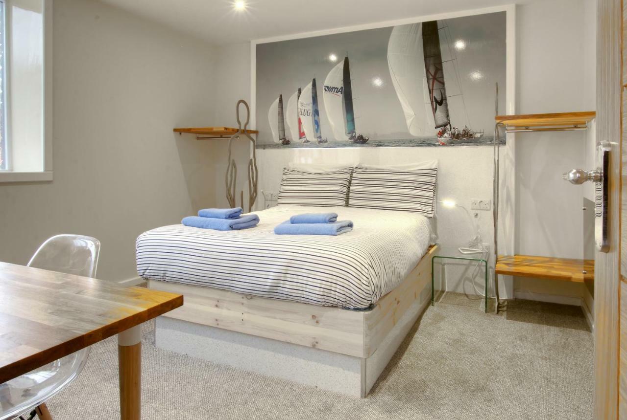 Silver Street Suites Вітбі Екстер'єр фото